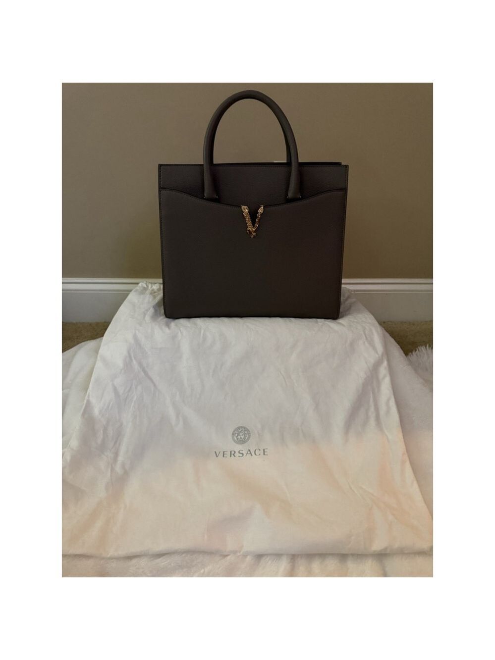 Versace Virtus Grainy Calf Leather Grey Large Top Handle Bag NWT $ 2100 Retail - Picture 9 of 10